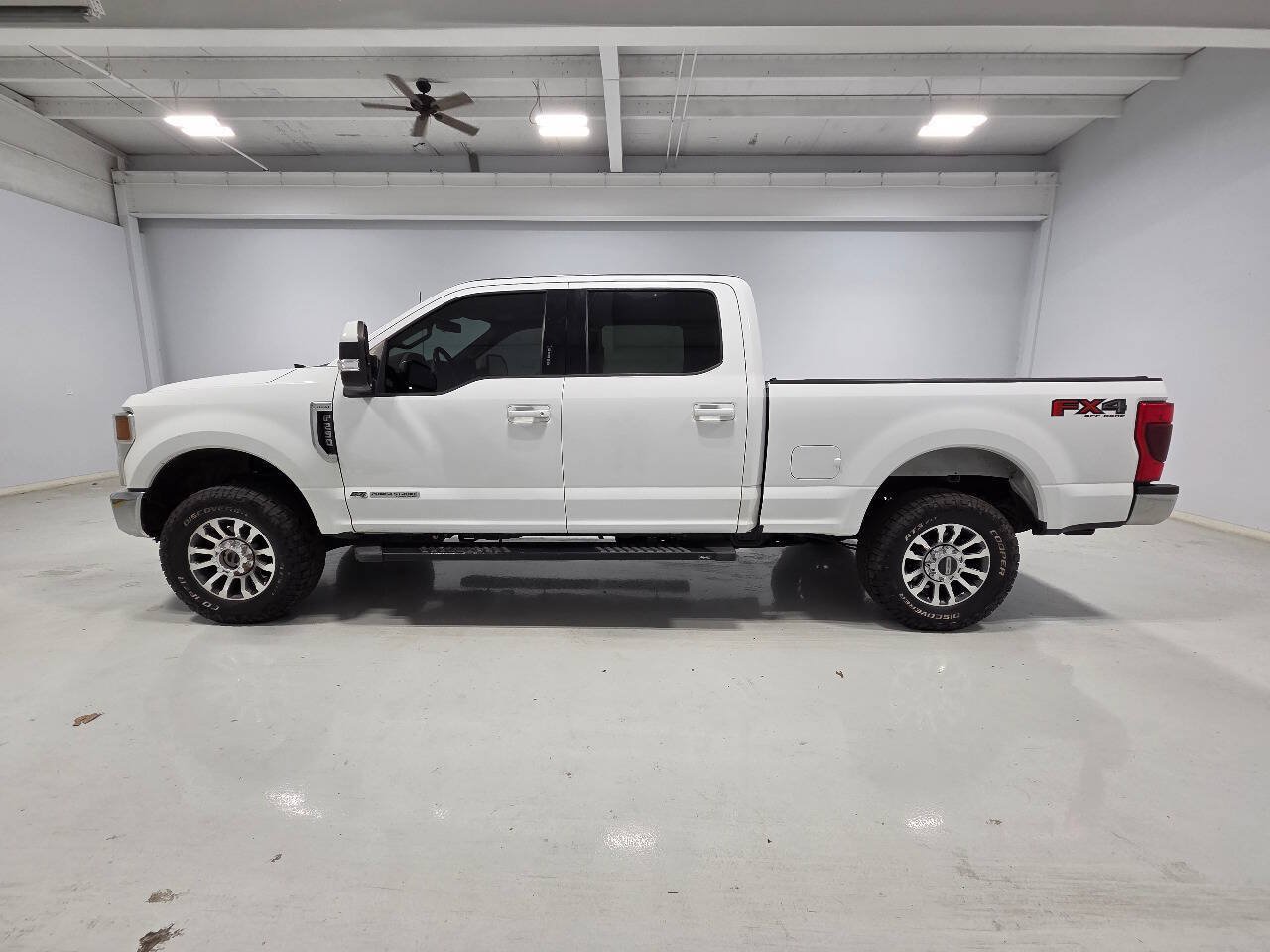 Used 2022 Ford F250 Lariat w/ Lariat Value Package AWD/4WD image 6