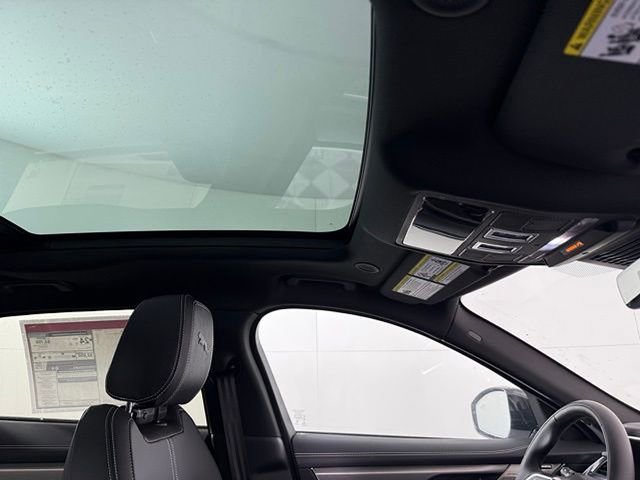 Certified 2025 Jaguar F-PACE R-Dynamic S image 35