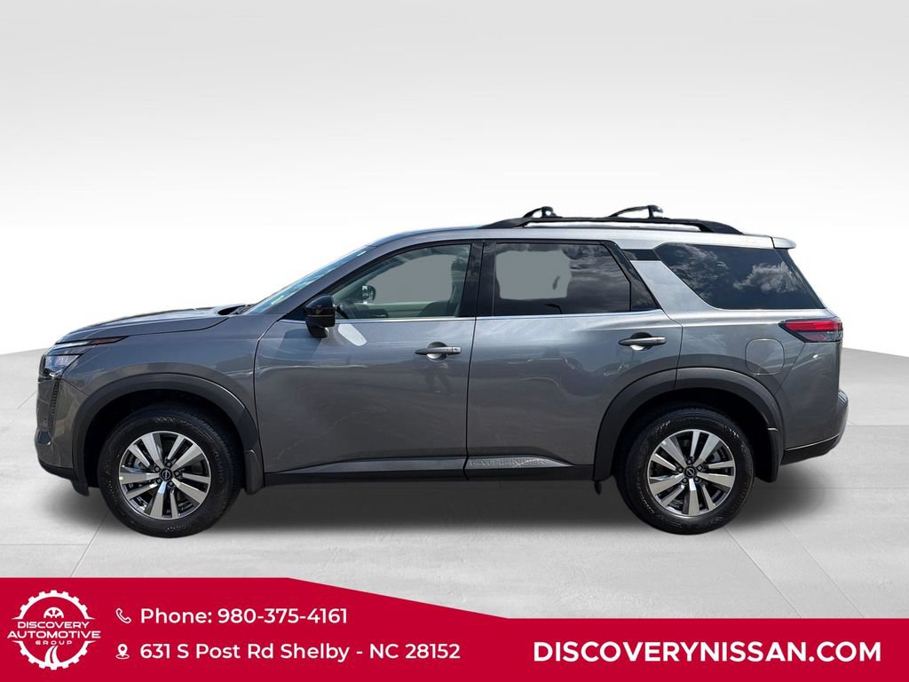 New 2026 Nissan Pathfinder SL FWD image 9