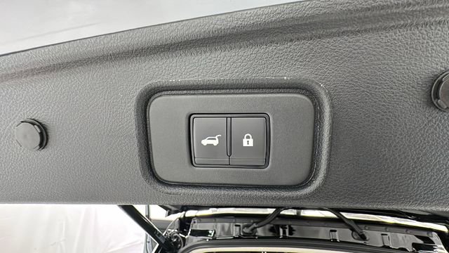 New 2026 Nissan Pathfinder Platinum image 17