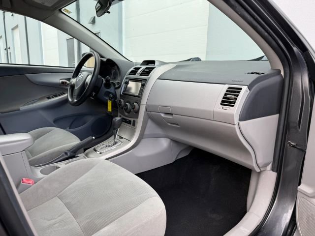 Used 2013 Toyota Corolla LE image 20