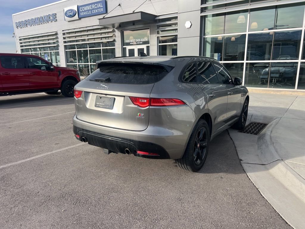 Used 2020 Jaguar F-PACE S image 6