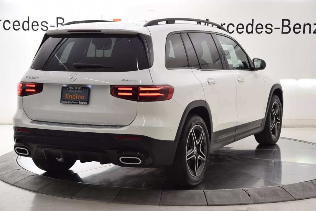 Certified 2024 Mercedes-Benz GLB 250 4MATIC w/ Pinnacle Package image 6