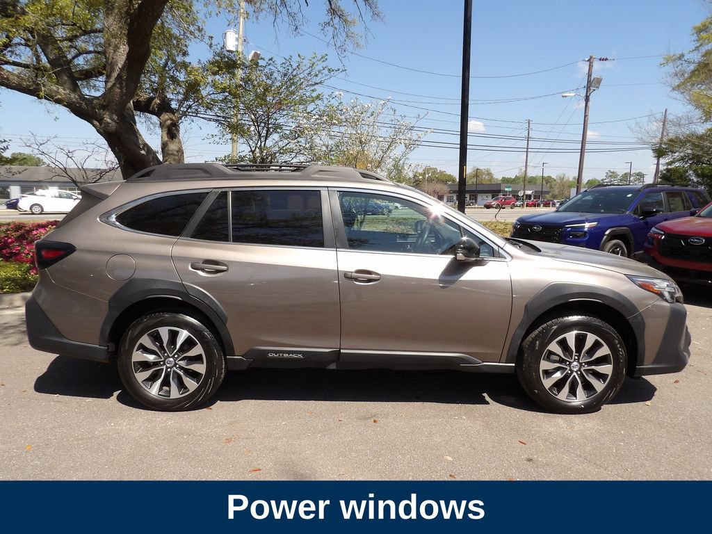 Used 2023 Subaru Outback Limited image 5
