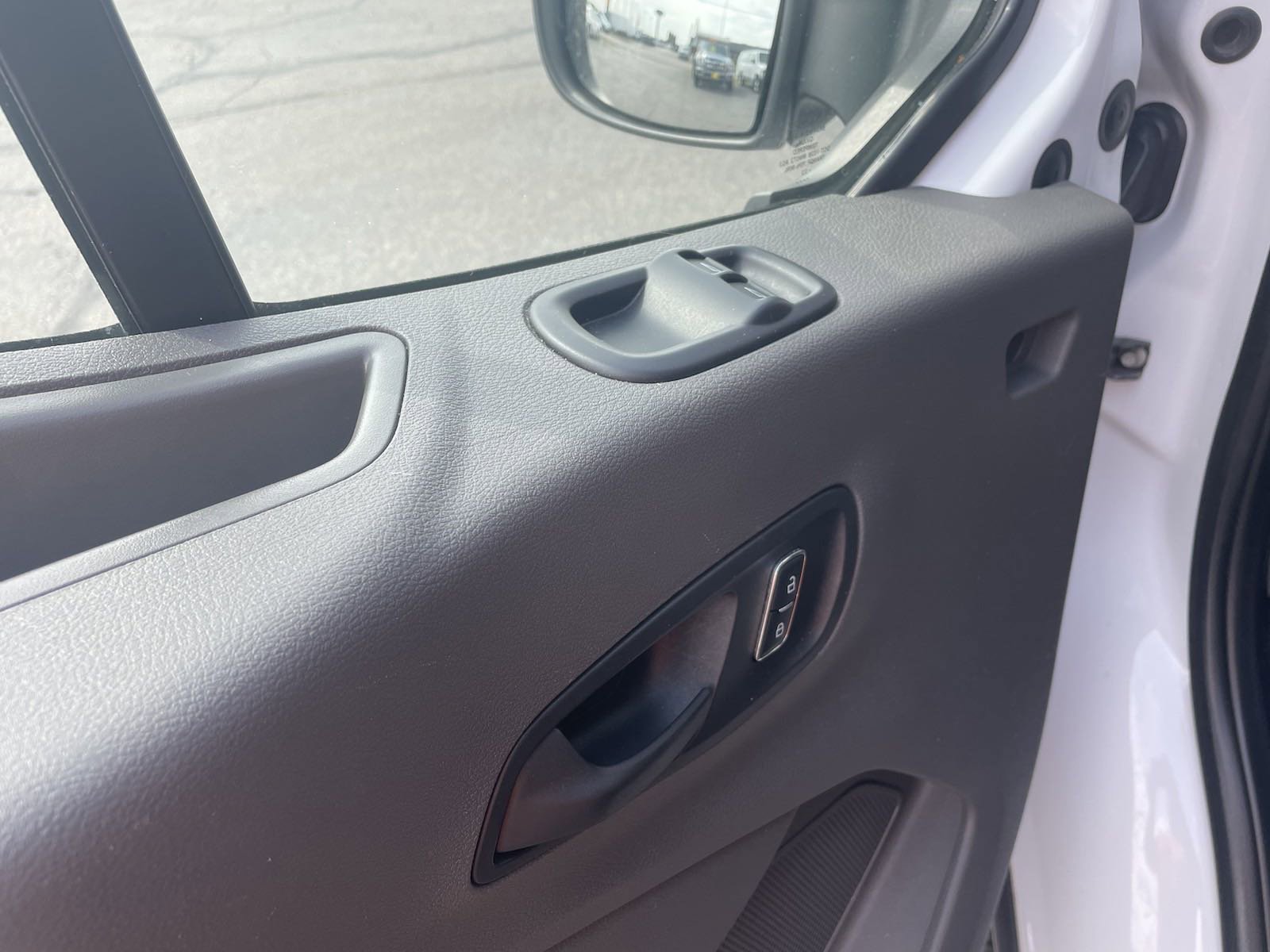 Used 2022 Ford Transit 350 XLT image 15