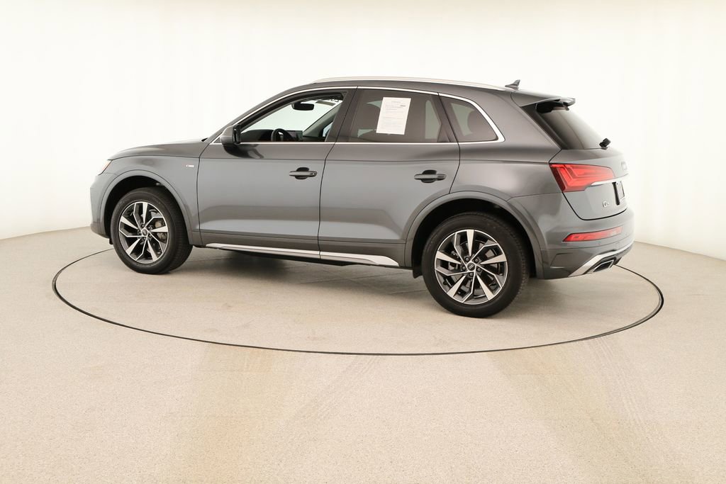 Certified 2023 Audi Q5 2.0T Premium w/ Convenience Package image 3