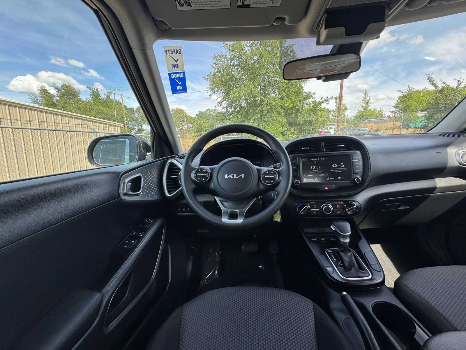Used 2025 Kia Soul LX w/ LX Technology Package image 32