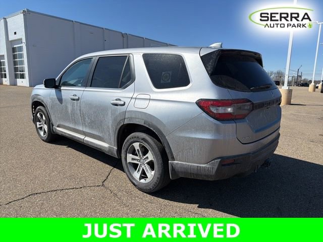 Used 2023 Honda Pilot EX-L image 4