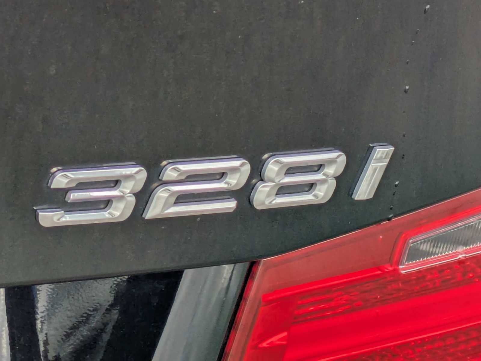 Used 2014 BMW 328i xDrive Sedan image 12