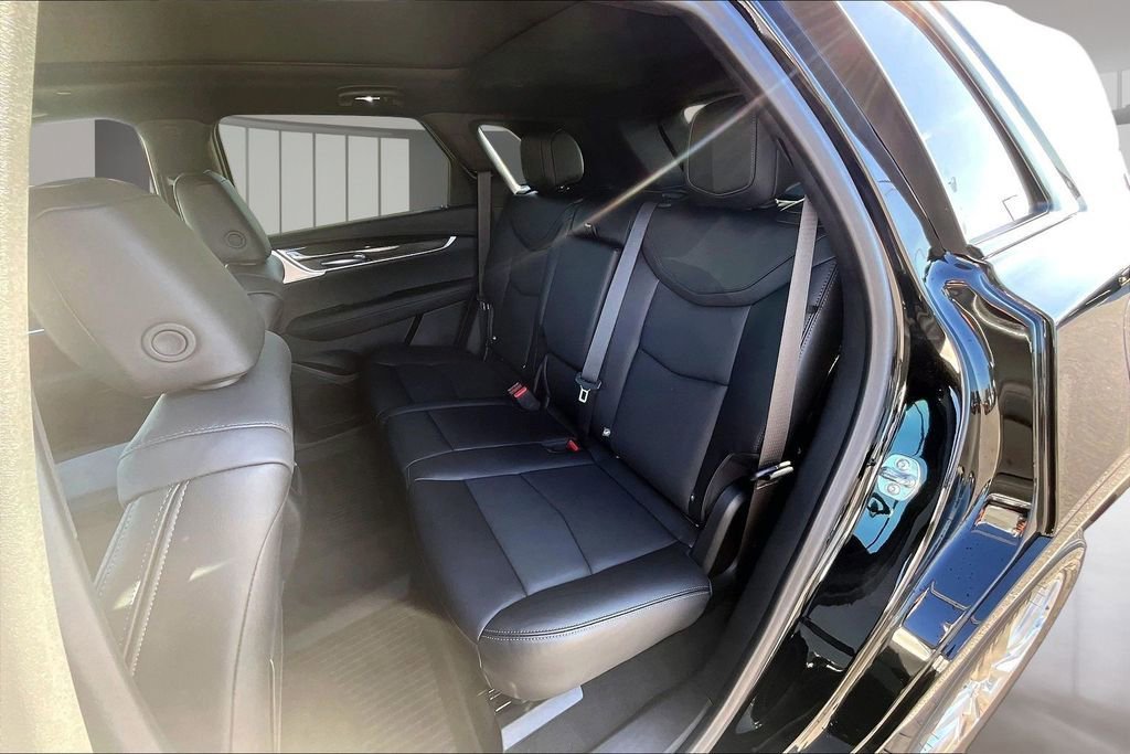 New 2026 Cadillac XT5 Sportv w/ LPO, Floor Liner Package AWD/4WD image 10