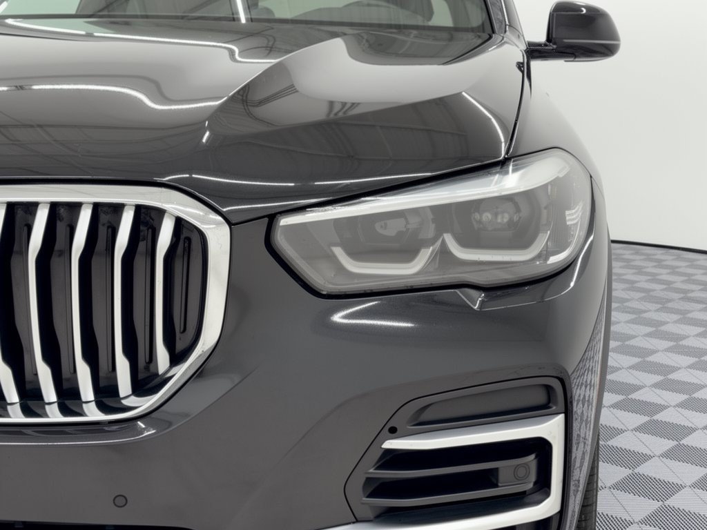 Used 2023 BMW X5 xDrive40i w/ Premium Package AWD/4WD image 12