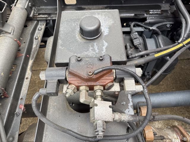 New 2023 Ford F550 4x4 Regular Cab Super Duty image 14