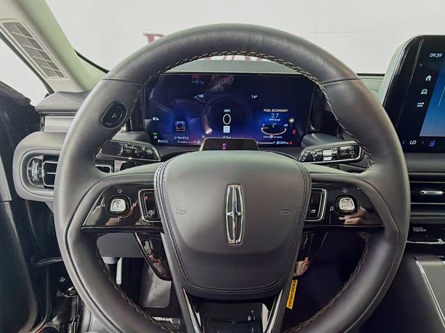 New 2026 Lincoln Aviator 2WD image 12