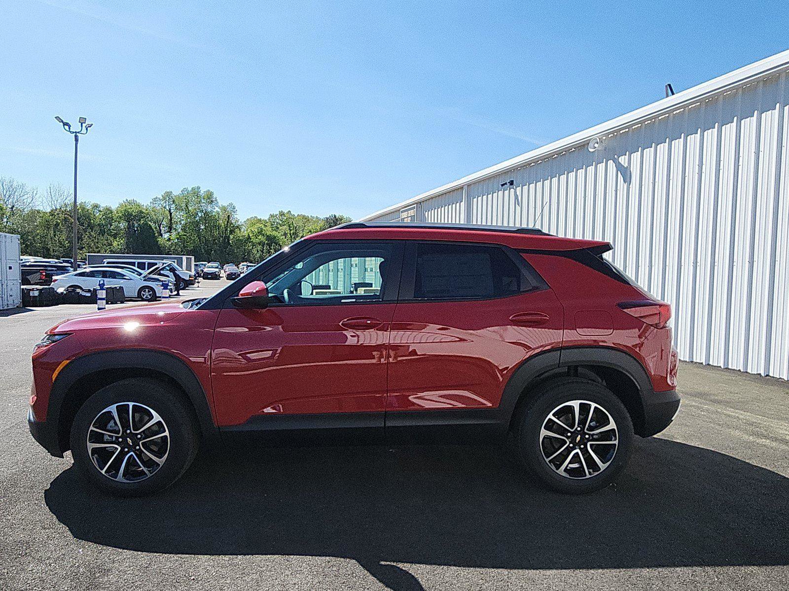 New 2026 Chevrolet TrailBlazer LT image 2