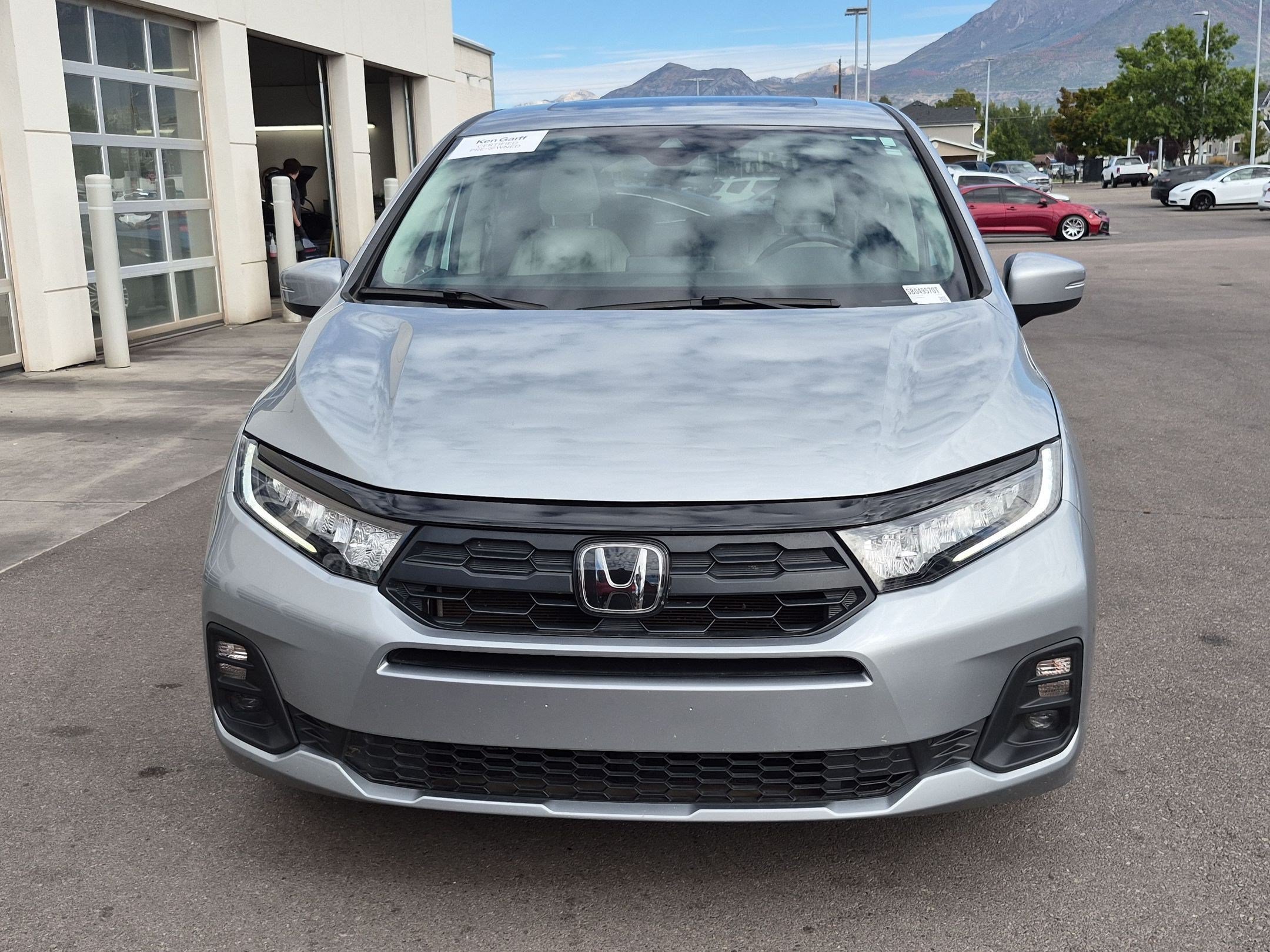 Used 2025 Honda Odyssey EX-L image 12