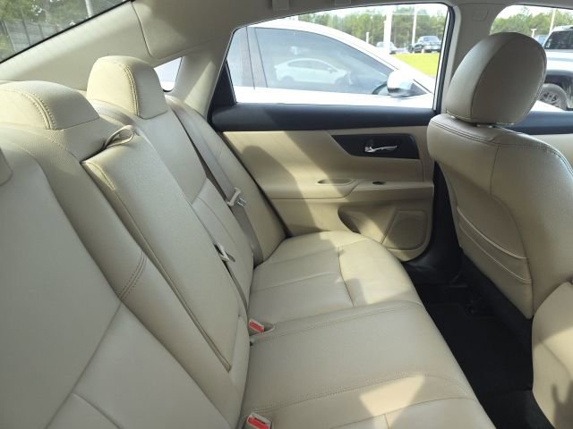 Used 2017 Nissan Altima 2.5 S w/ Power Driver Seat Package FWD image 7