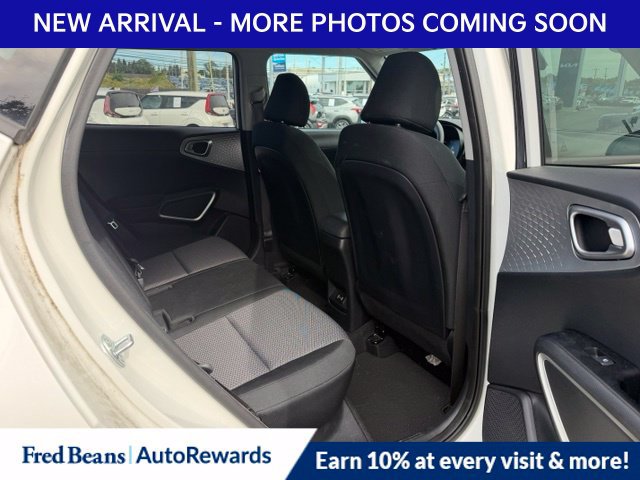 Used 2023 Kia Soul S FWD image 10