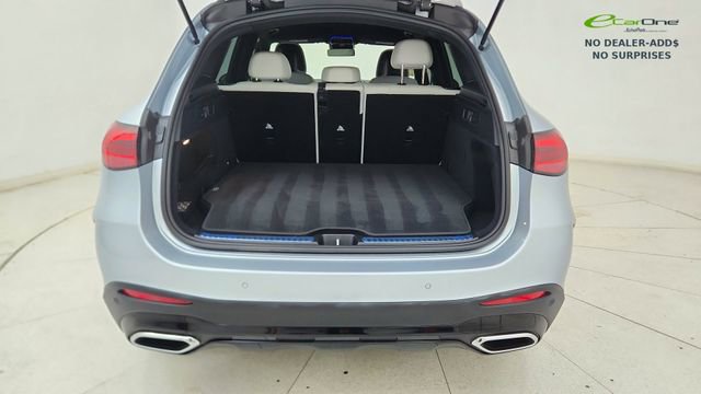 Used 2025 Mercedes-Benz GLC 350e 4MATIC w/ AMG Line image 14