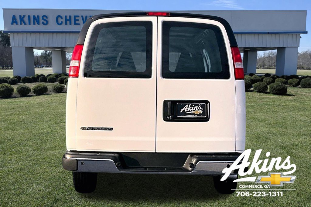 New 2025 Chevrolet Express 3500 Extended w/ Driver Convenience Package RWD image 4