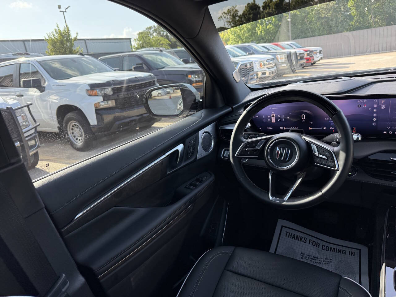 Used 2025 Buick Enclave Avenir w/ Super Cruise Package FWD image 21
