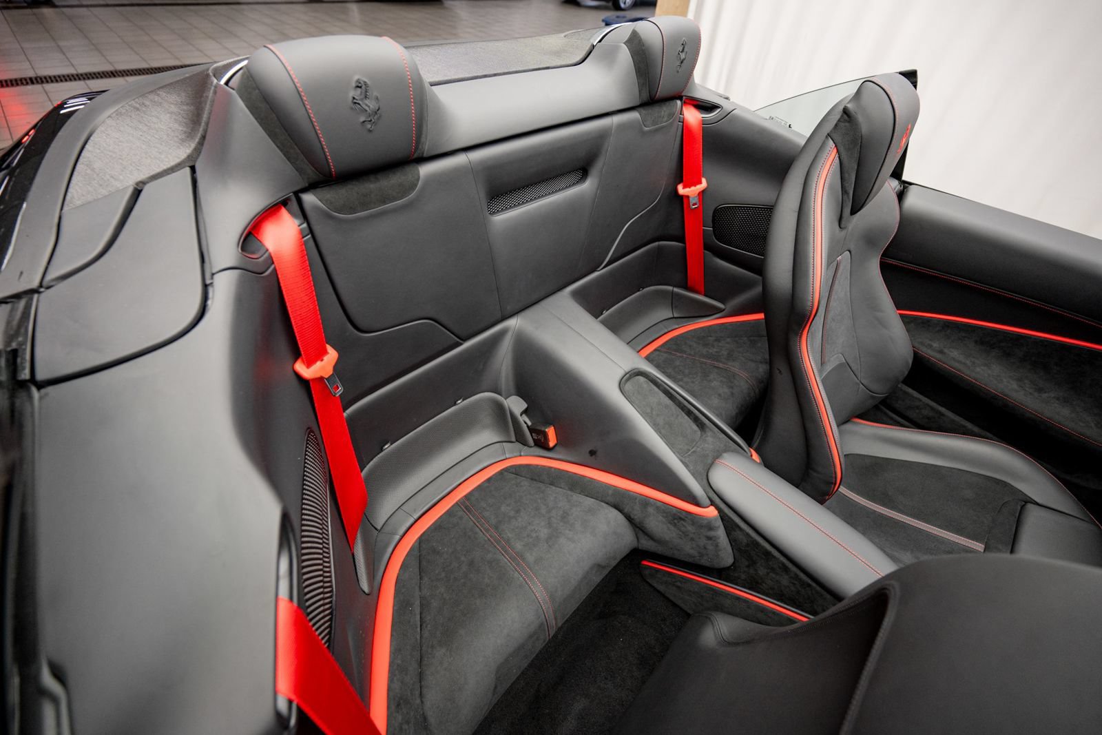 Used 2026 Ferrari Roma Spider RWD image 20