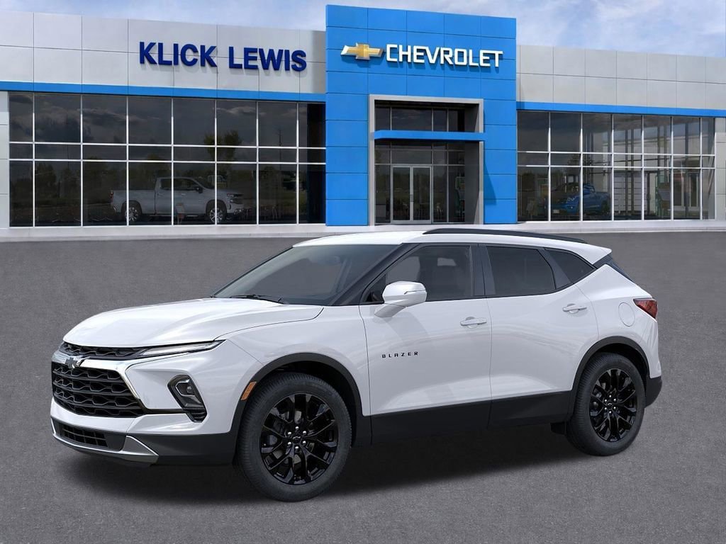 New 2026 Chevrolet Blazer LT w/ Sound & Technology Package AWD/4WD image 2