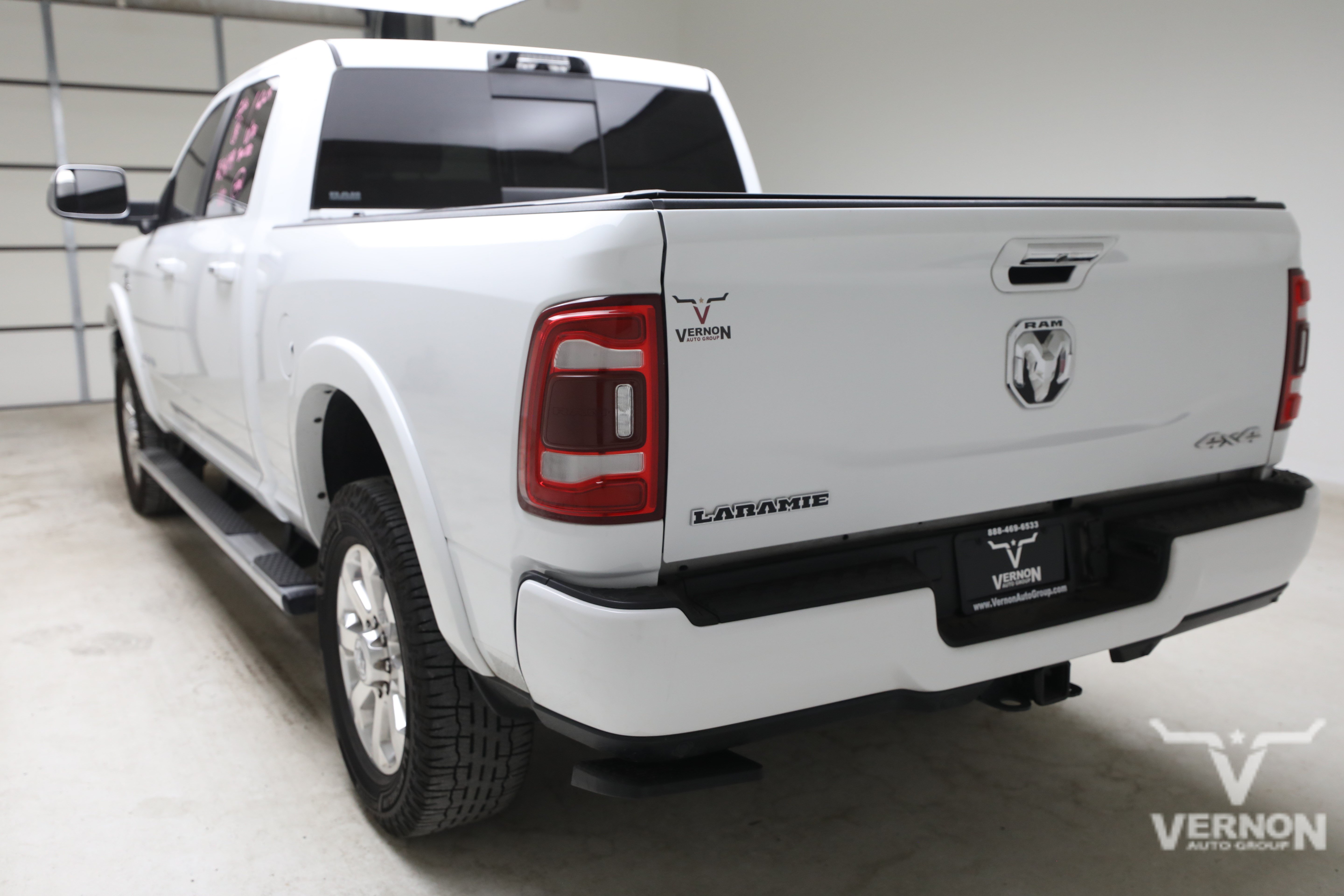Used 2022 RAM 2500 Laramie AWD/4WD image 2