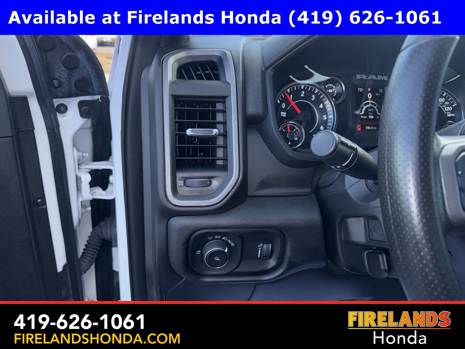 Used 2023 RAM 2500 Tradesman w/ Chrome Appearance Group image 17