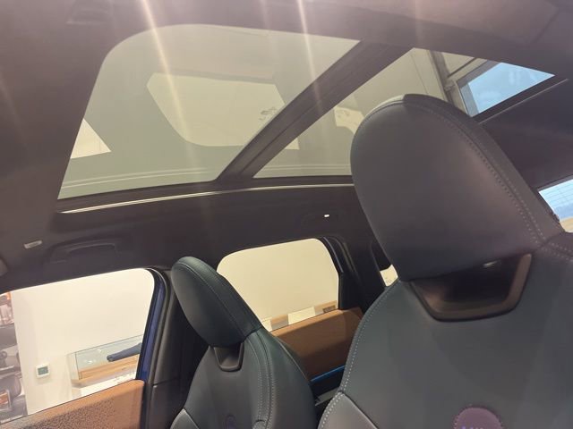 Used 2025 MINI Cooper Countryman S w/ Comfort Package Max image 13