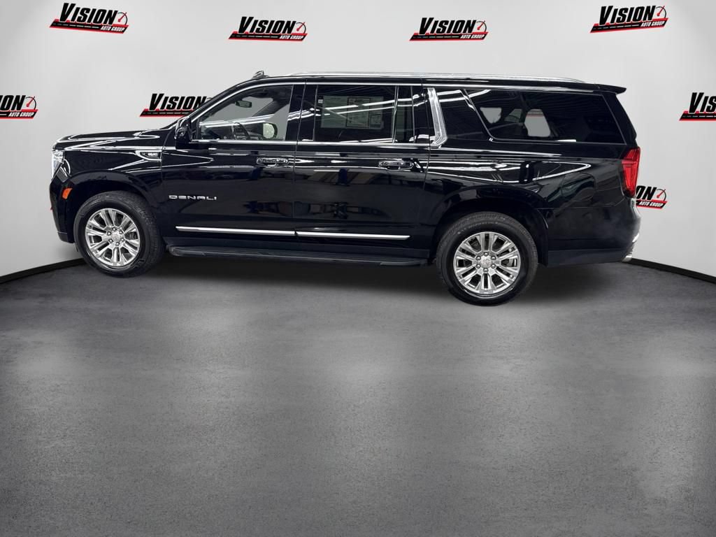 Used 2022 GMC Yukon XL Denali AWD/4WD image 8