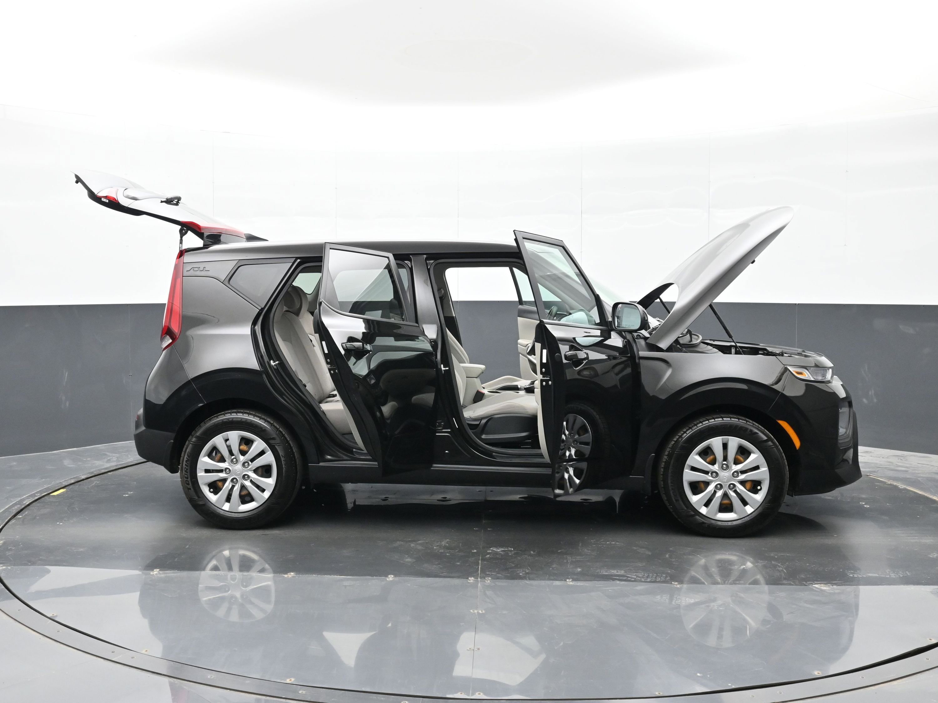 Used 2020 Kia Soul LX FWD image 47