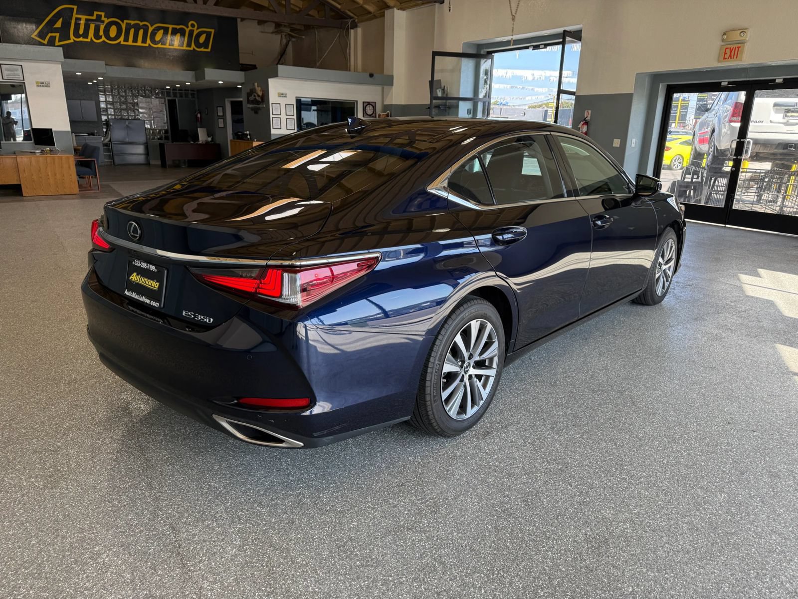 Used 2019 Lexus ES 350 w/ Premium Package FWD image 7