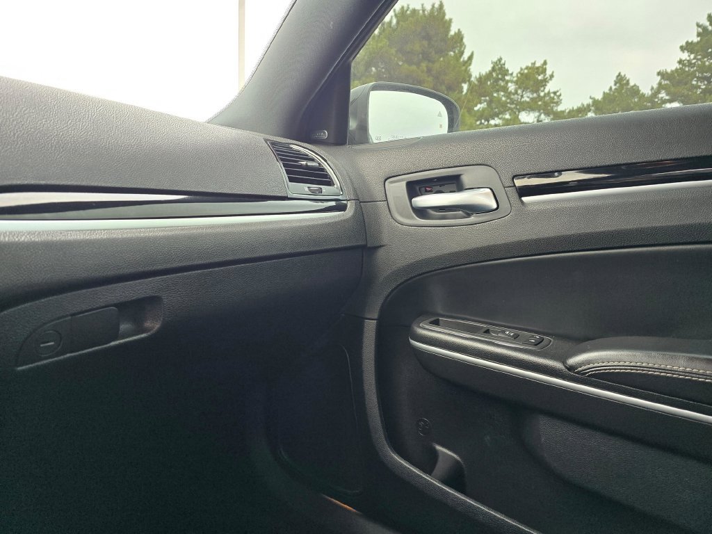 Used 2022 Chrysler 300 S RWD image 27