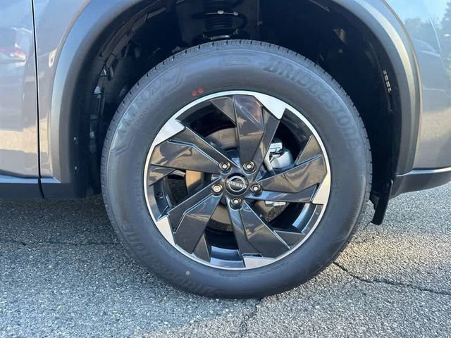 New 2026 Nissan Rogue SV image 28
