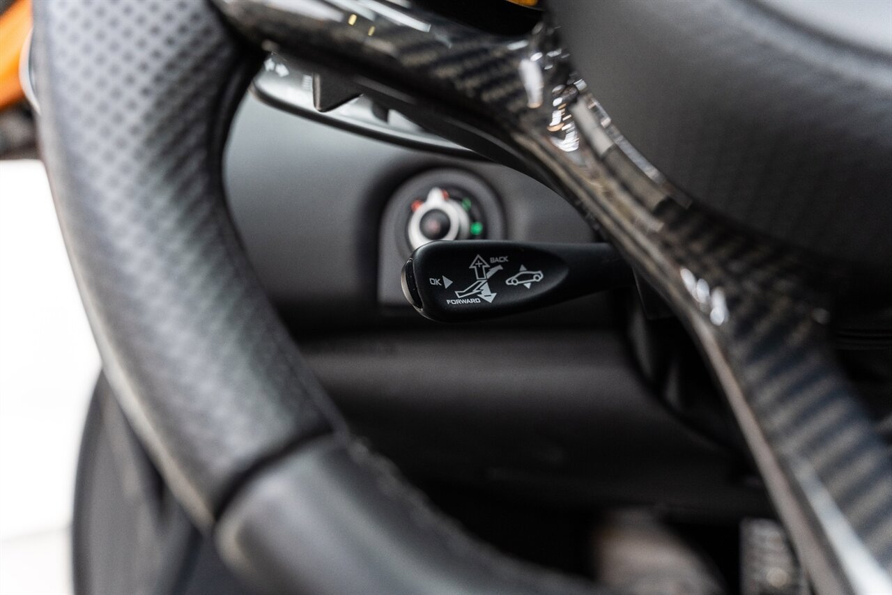 Used 2014 McLaren MP4-12C Spider RWD image 73