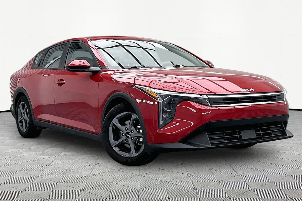 Used 2025 Kia K4 LXS image 12