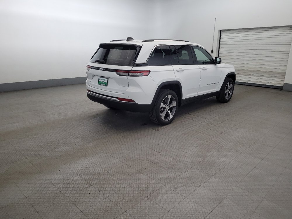 Used 2023 Jeep Grand Cherokee 4WD 4xe image 9