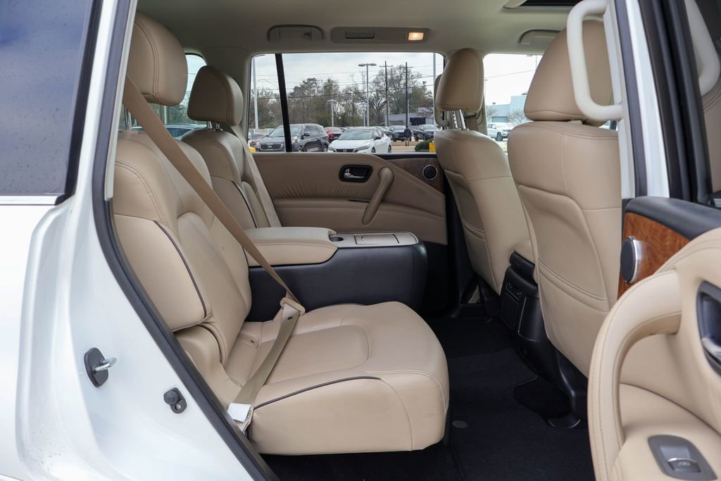 Used 2023 Nissan Armada SL w/ Captain's Chairs Package image 9