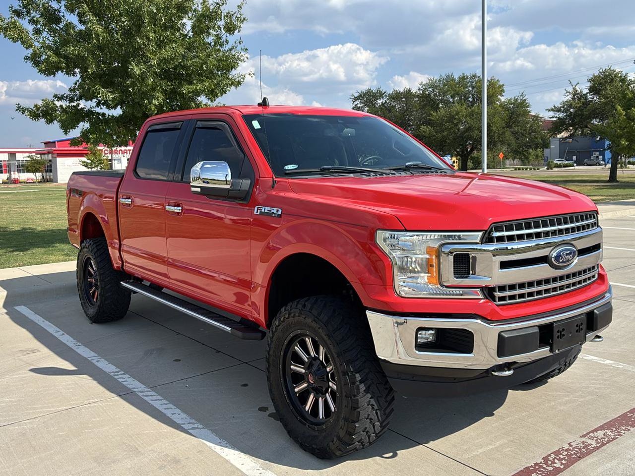 Used 2019 Ford F150 XLT w/ Equipment Group 301A Mid AWD/4WD image 8