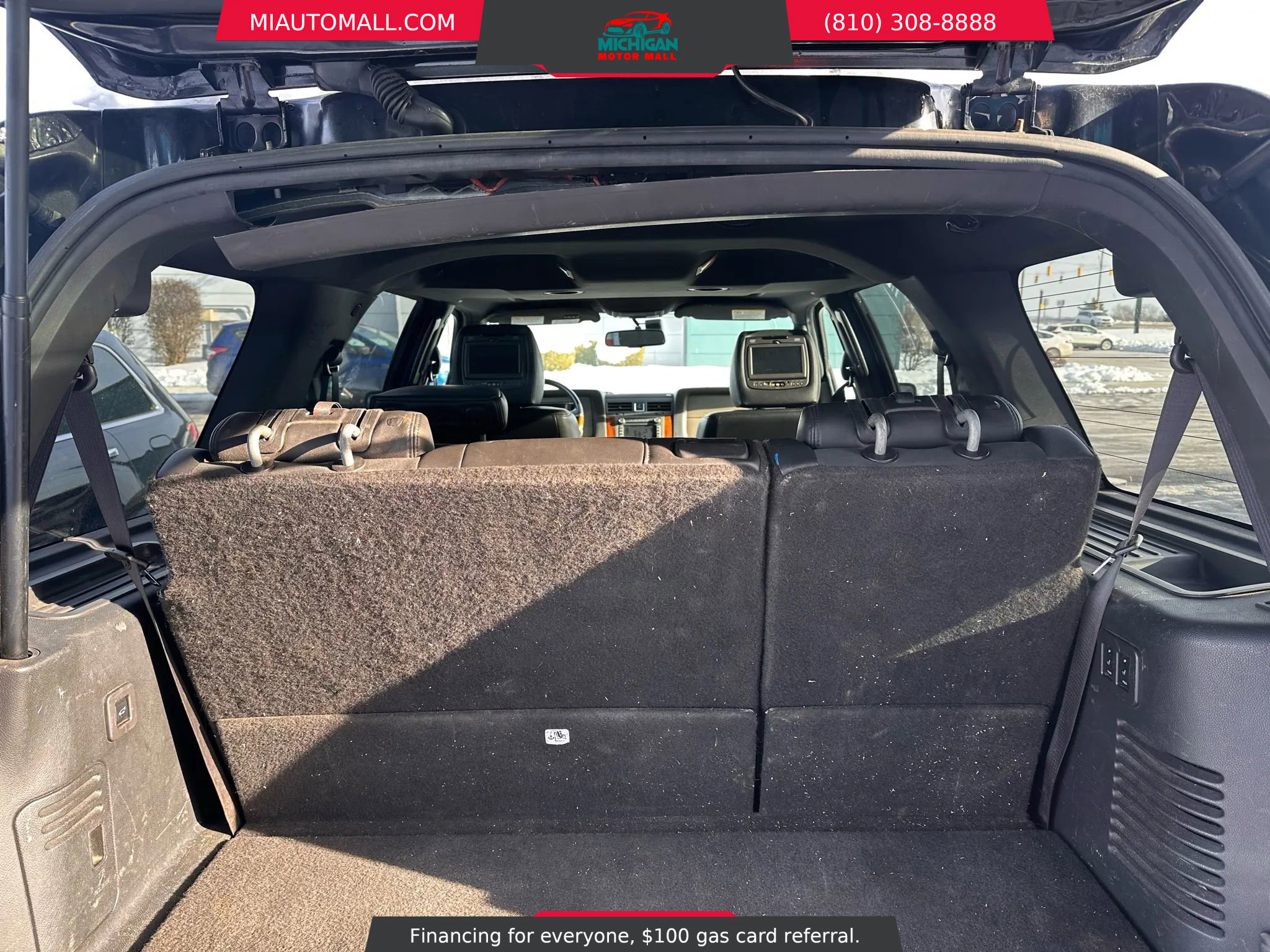 Used 2014 Lincoln Navigator Sport Utility 4D image 28