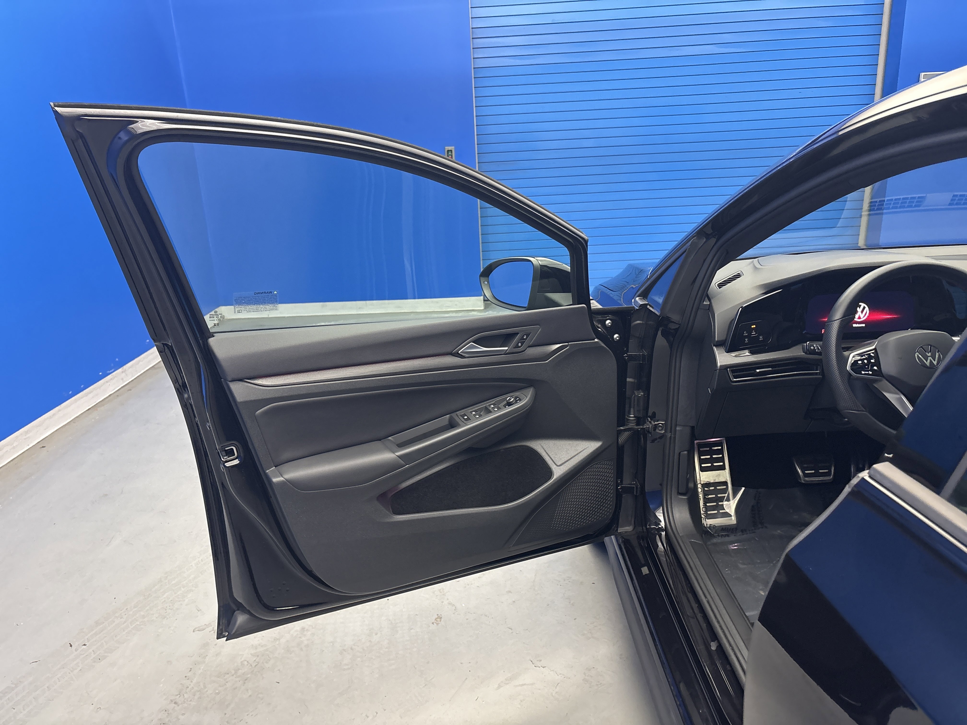 Used 2023 Volkswagen GTI Autobahn image 9