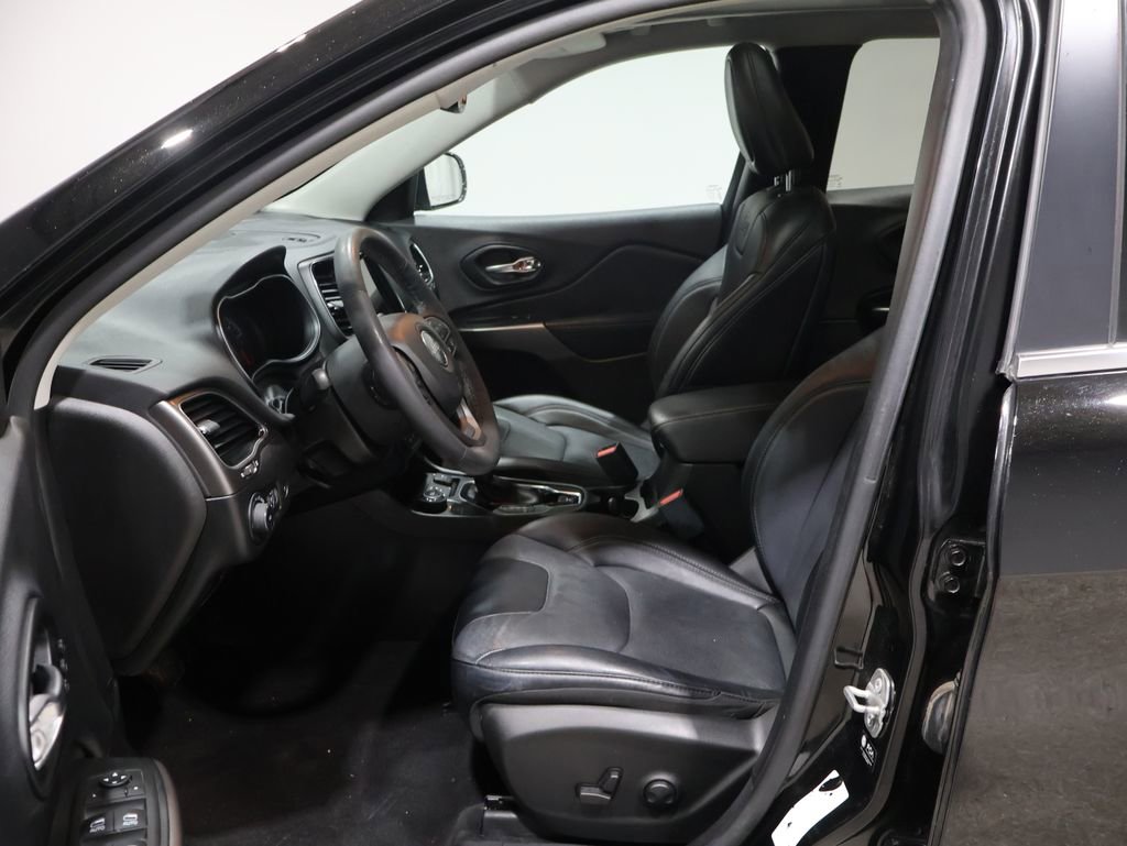 Certified 2022 Jeep Cherokee Limited image 13