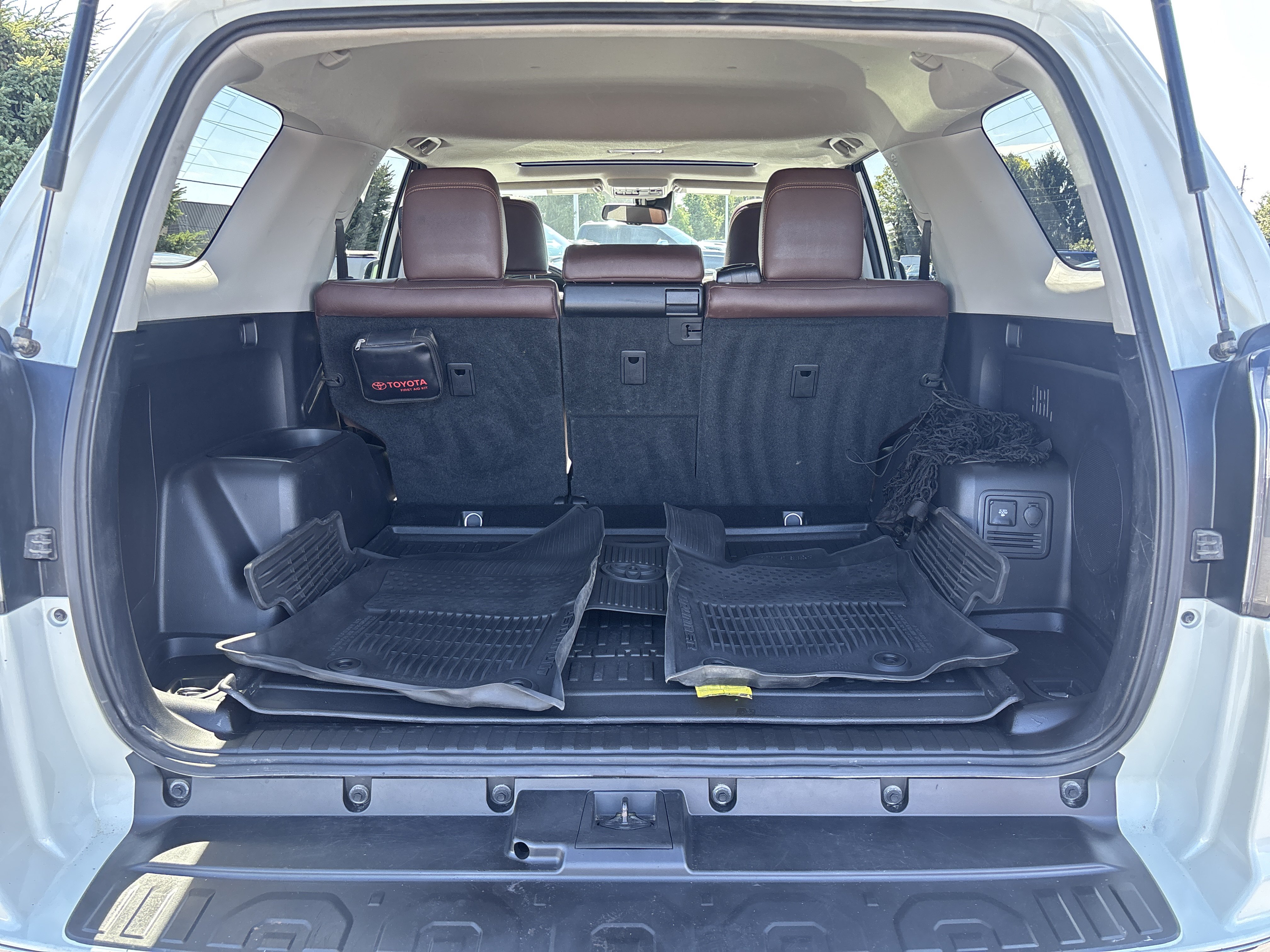 Used 2023 Toyota 4Runner Limited AWD/4WD image 26