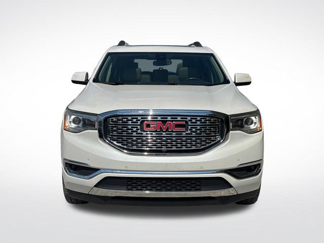 Used 2019 GMC Acadia Denali w/ Technology Package AWD/4WD image 10
