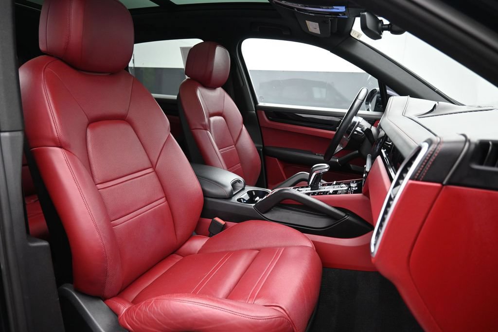 Used 2019 Porsche Cayenne S AWD/4WD image 27