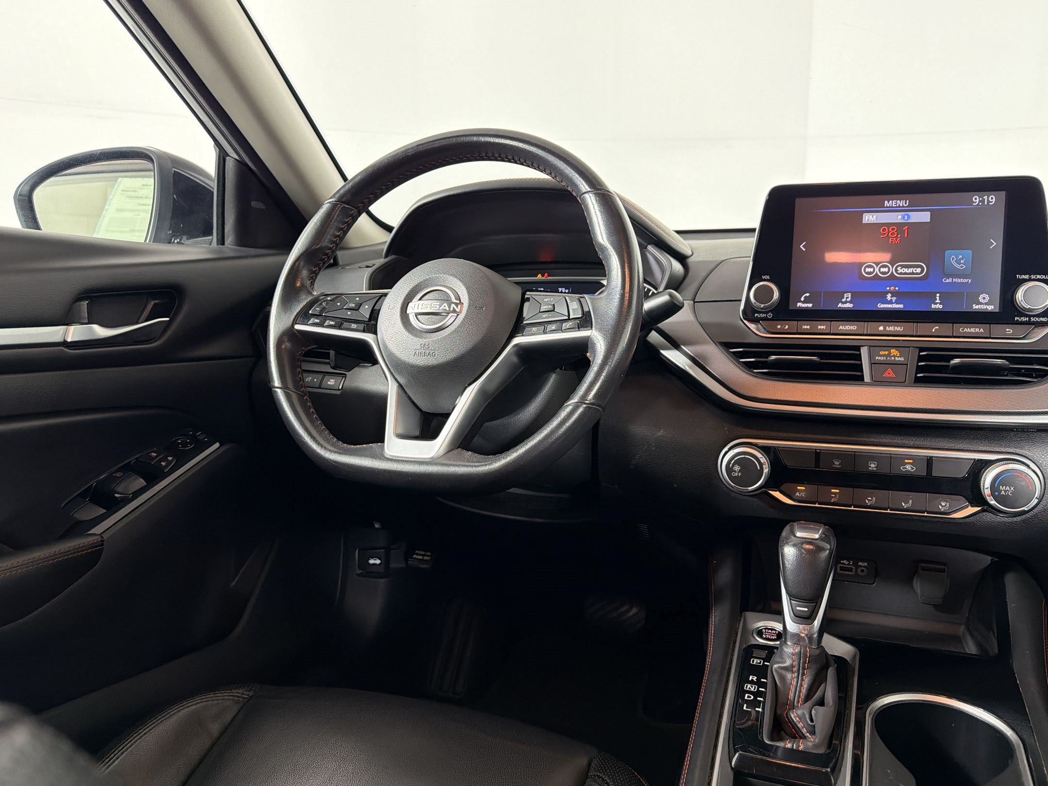 Used 2024 Nissan Altima 2.5 SR FWD image 27