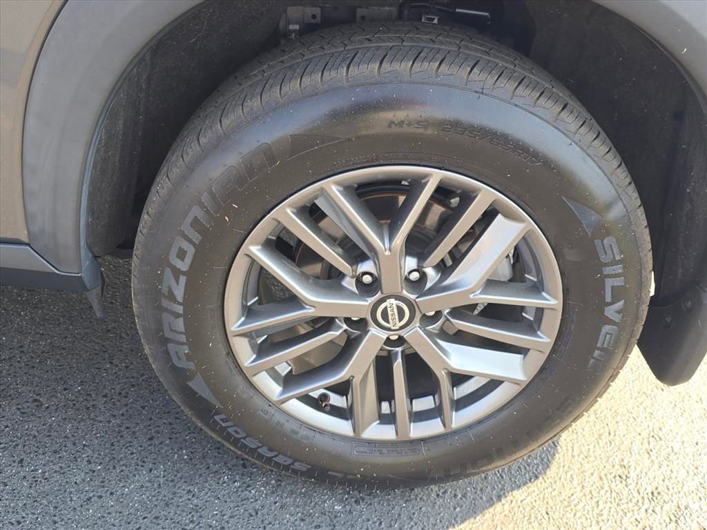 Used 2021 Nissan Rogue S image 12