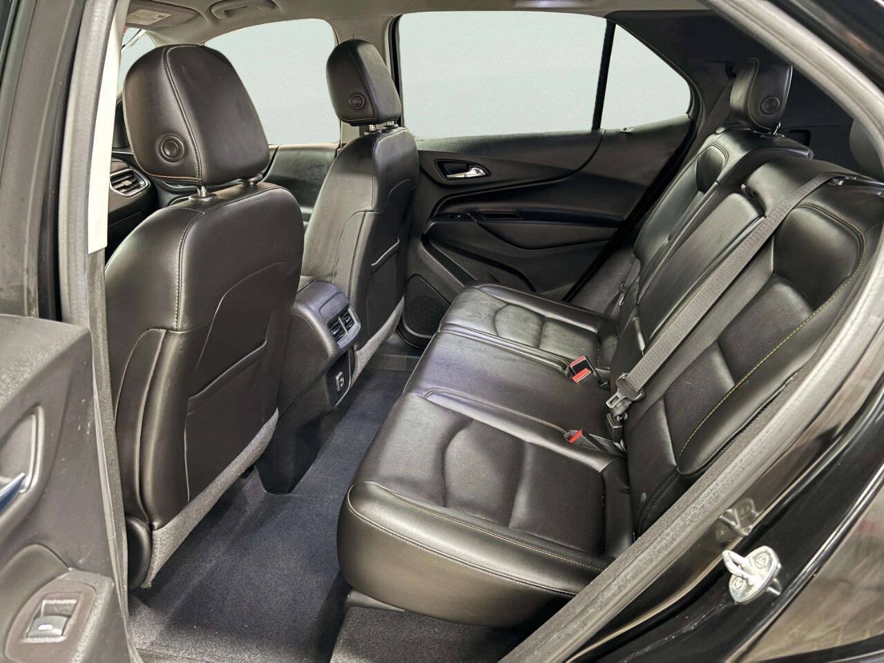 Used 2020 Chevrolet Equinox LT w/ Midnight Edition AWD/4WD image 18