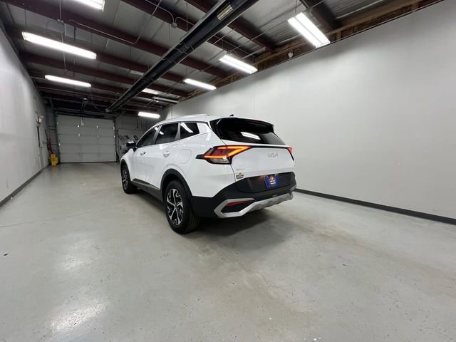 Used 2023 Kia Sportage EX AWD/4WD image 6