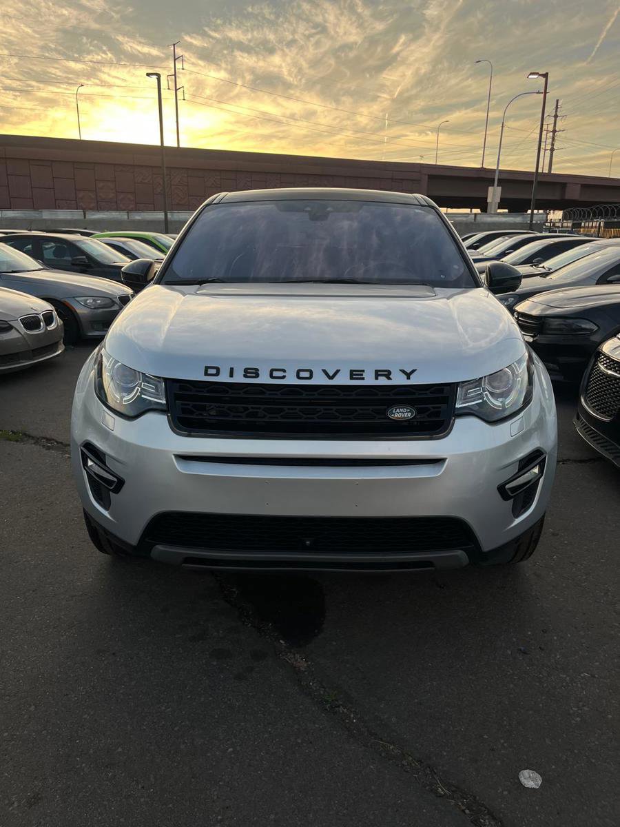 Used 2019 Land Rover Discovery Sport HSE AWD/4WD image 2